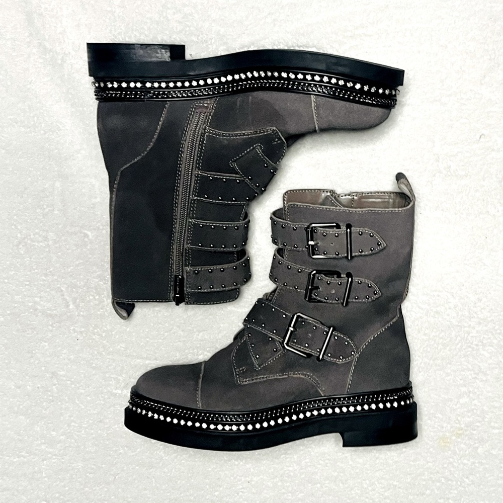 Vince Camuto Taupe “Bobette”